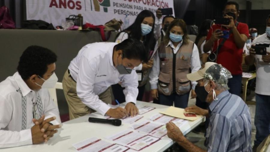 Designa González Valderrama a Mario López como servidor de la nación en gira de trabajo por Matamoros