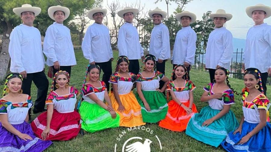 Bailarines varados en el extranjero por fin regresan a México 