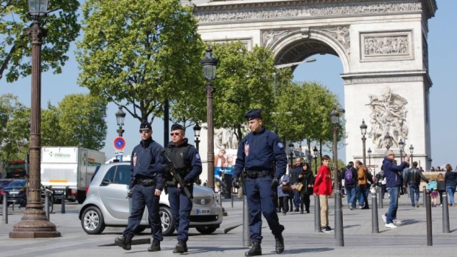 Arrestan a 3 familiares de autor del atentado en París