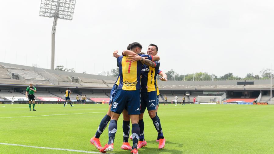 ¡San Luis le pega a Pumas a domicilio!