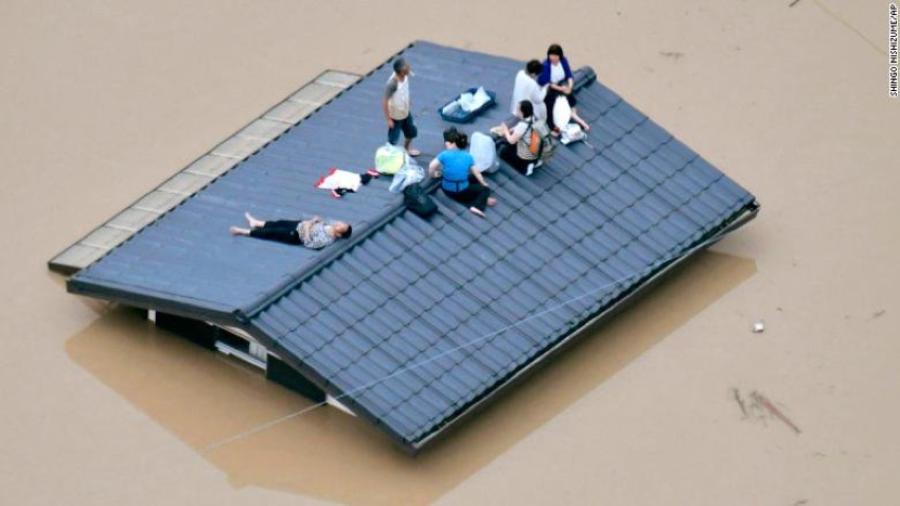 Al menos 100 muertos por lluvias en Japón