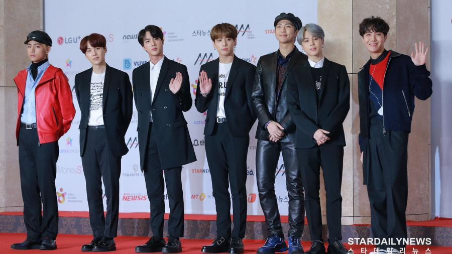BTS se acerca a los 100 premios en un año