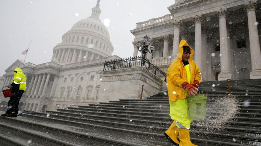 Tormenta de nieve, causante de cierre de gobierno