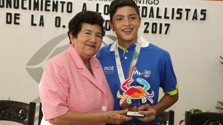 Reconoce Ayuntamiento de Tampico a medallistas de la Olimpiada Nacional 2017