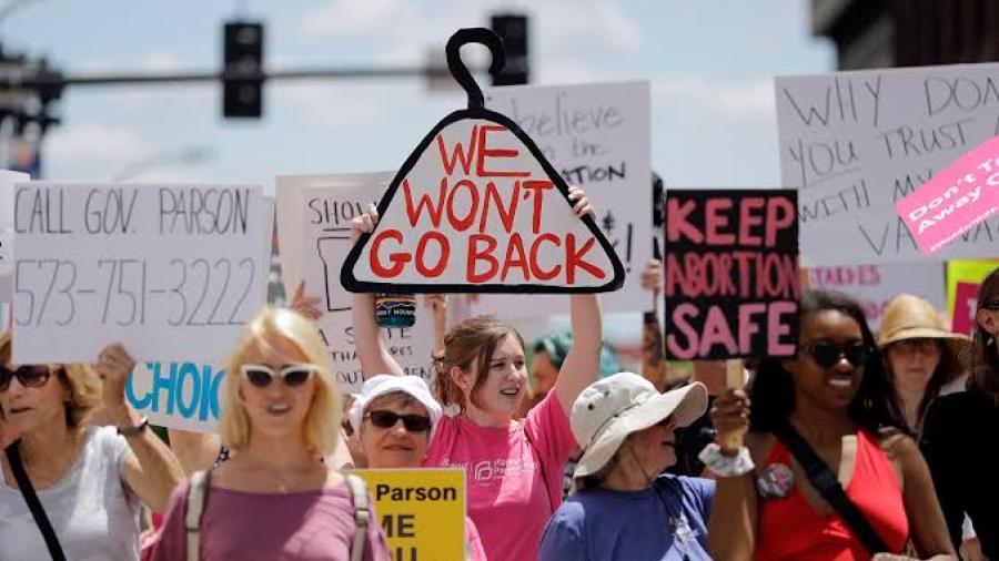 Florida modifica leyes que permiten el aborto
