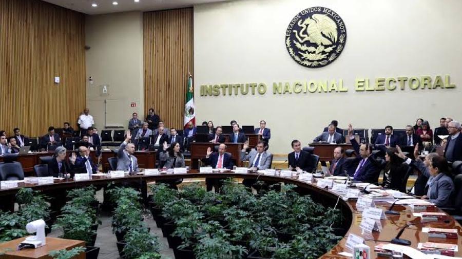 Aprueban diputados nueva convocatoria para elección de consejeros del INE