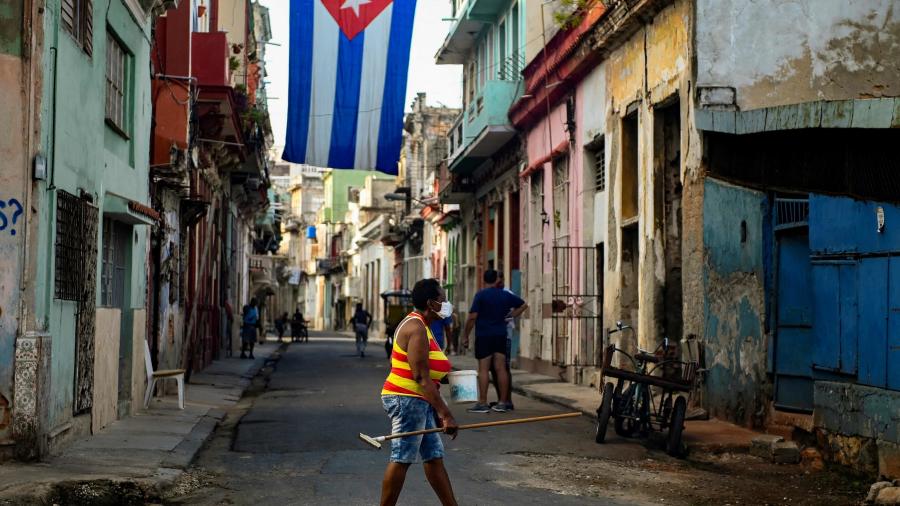 Estados Unidos levantará tope de remesas a Cuba 