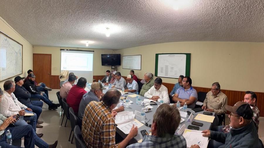 Participa SRH en reunión del Comité Hidráulico del Distrito de Riego 026 en Díaz Ordaz