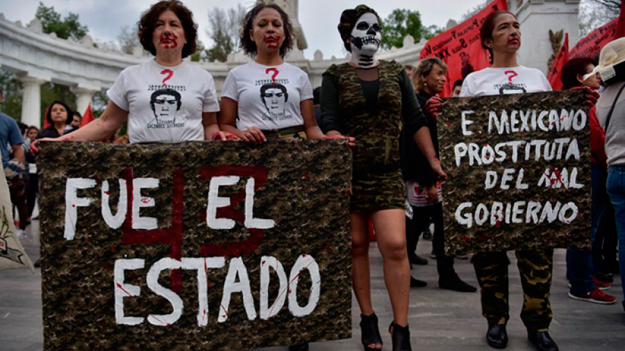 AAI: "Gobierno insiste en ocultar la verdad sobre Ayotzinapa" 