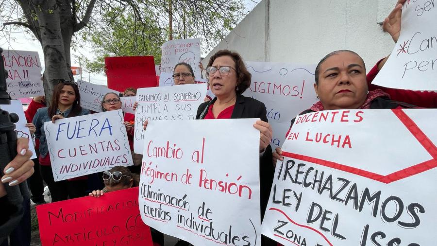 Maestros exigen apoyo del SNTE ante reforma a Ley del ISSSTE
