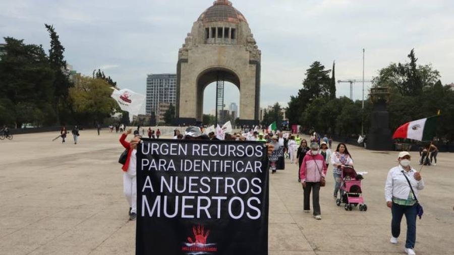 Ciudadanos marchan contra la inseguridad en México