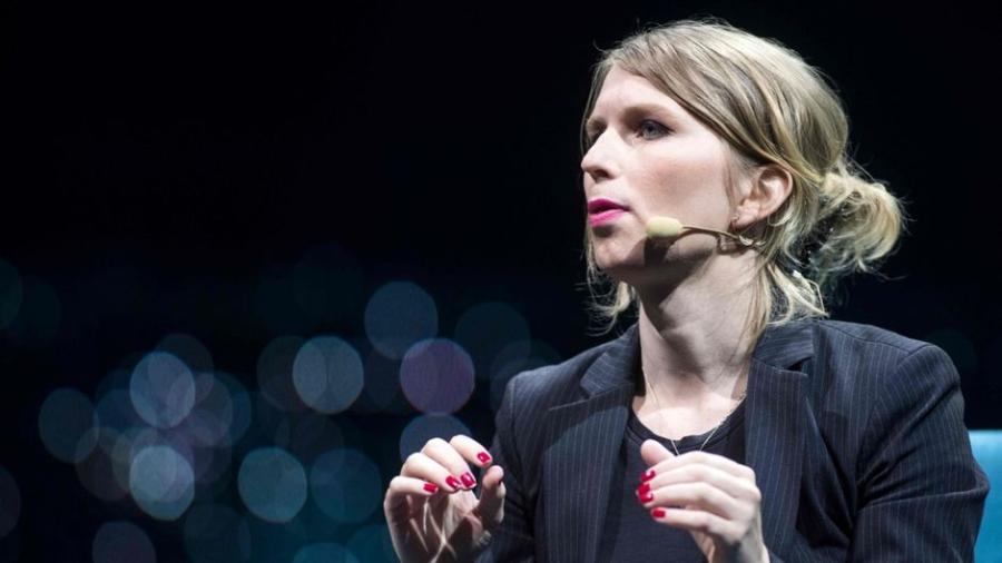 Liberan a Chelsea Manning después de dos meses de cárcel