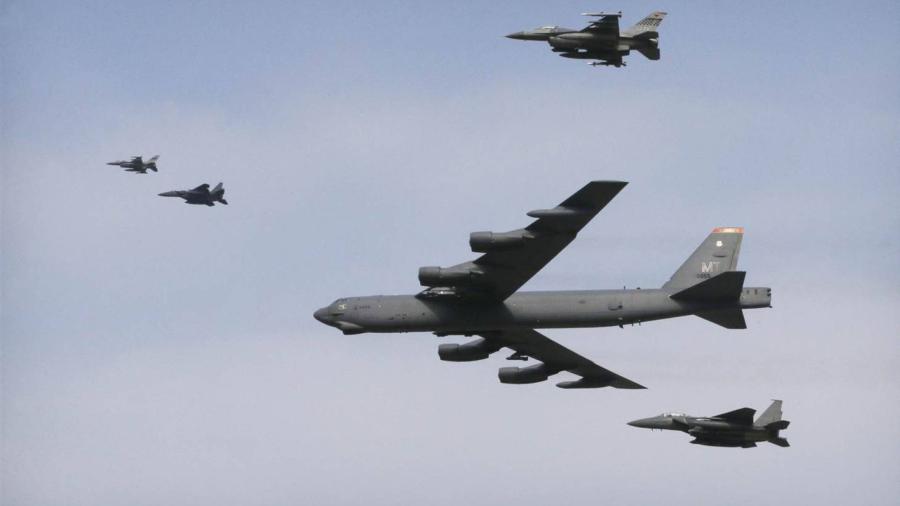Fuerza Aérea contará con aviones equipados con bombas nucleares