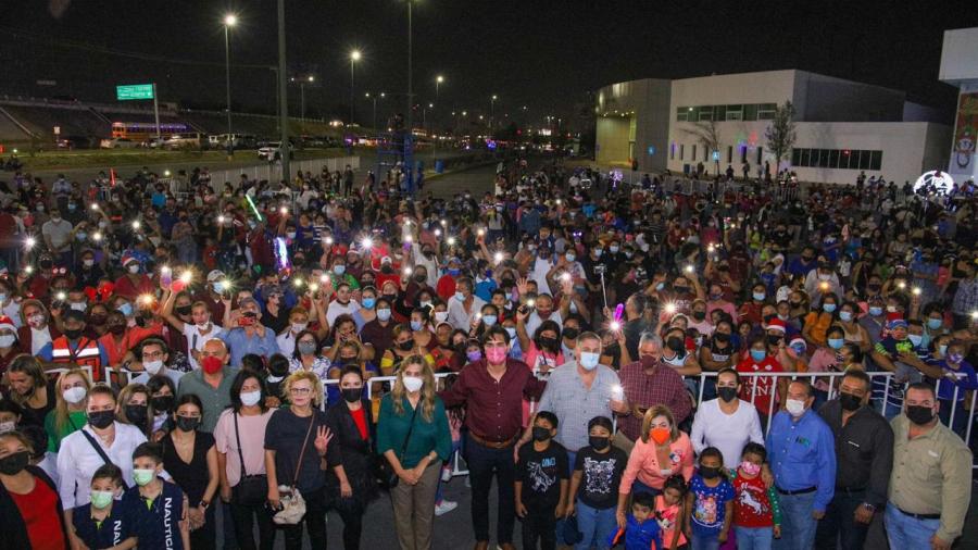 Viven miles de  familias de Reynosa la magia del Desfile y Festival Navideño Reynosa 2021