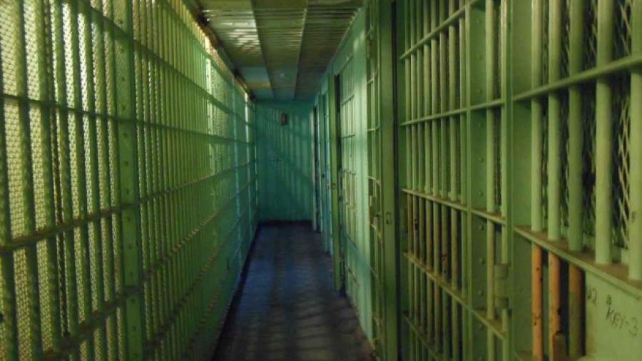 Arrestan a 16 personas tras sospechar que eran homosexuales