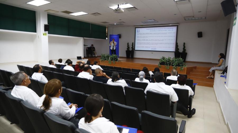 Capacitan a personal del Registro Civil para atención a migrantes