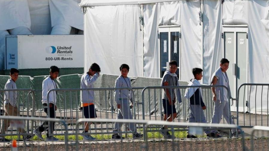 Trump recorta recursos a programas para niños migrantes no acompañados