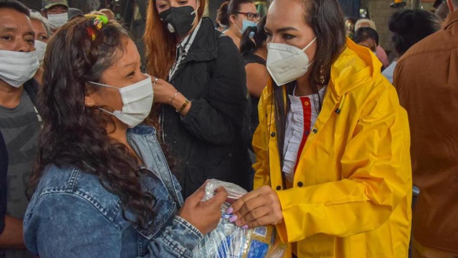 En temporada de lluvia, DIF Reynosa continúa llevando apoyo alimentario a familias vulnerables
