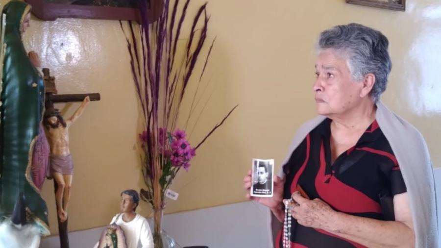 Mujer busca al Papa para pedir por los desaparecidos en México 