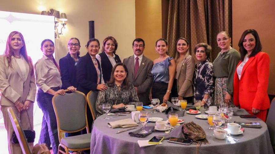 La UAT y la Asociación de Mujeres Jefas de Empresa firman convenio en la zona sur  