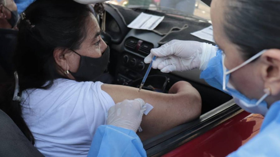 Condado Cameron invita ciudadanos a clínica de refuerzo de vacunas anticovid
