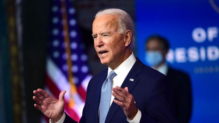 Joe Biden anuncia que se mantienen las restricciones de viaje internacional 
