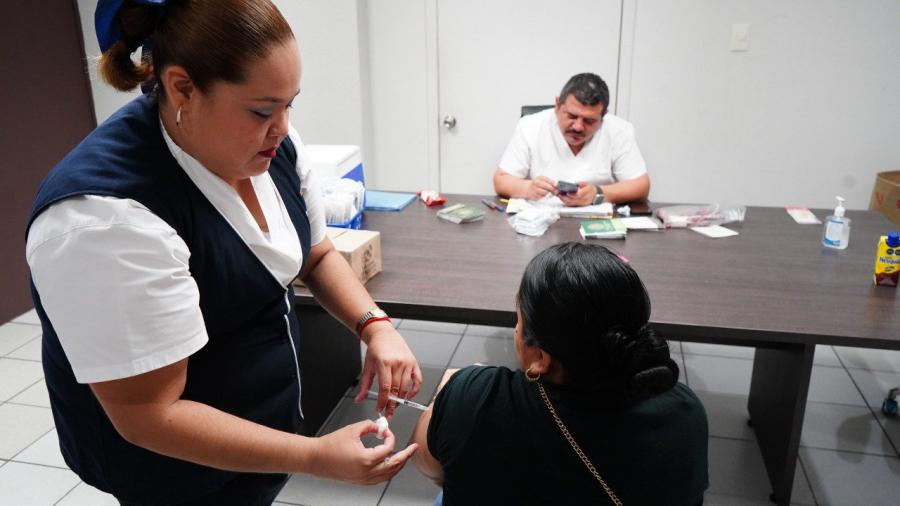 Arranca jornada de vacunación contra el sarampión en el sistema  DIF Nuevo Laredo