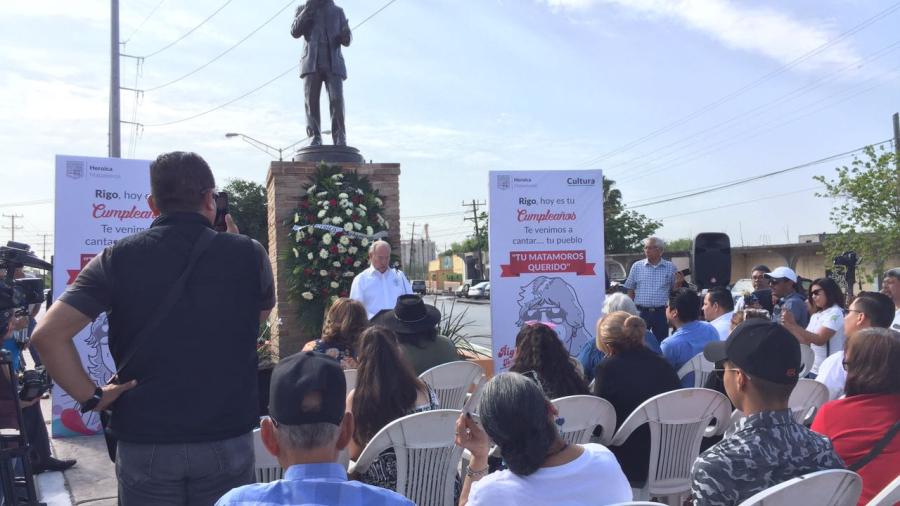 Celebran en Matamoros el cumplea&ntilde;os de Rigo Tovar