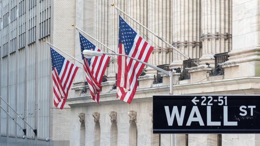 Wall Street detiene operaciones por pérdidas de más del 7%