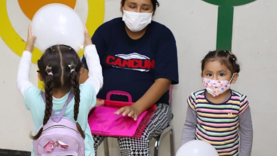 Capacitan a madres, padres y cuidadores de menores sobre prevención de enfermedades respiratorias