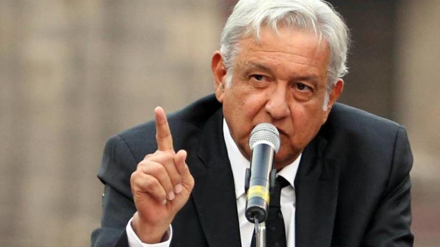 AMLO recomienda uso de encuestas para elecci&oacute;n de candidatos