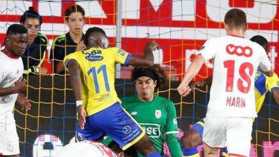 Error de Ochoa cuesta derrota al standard Lieja