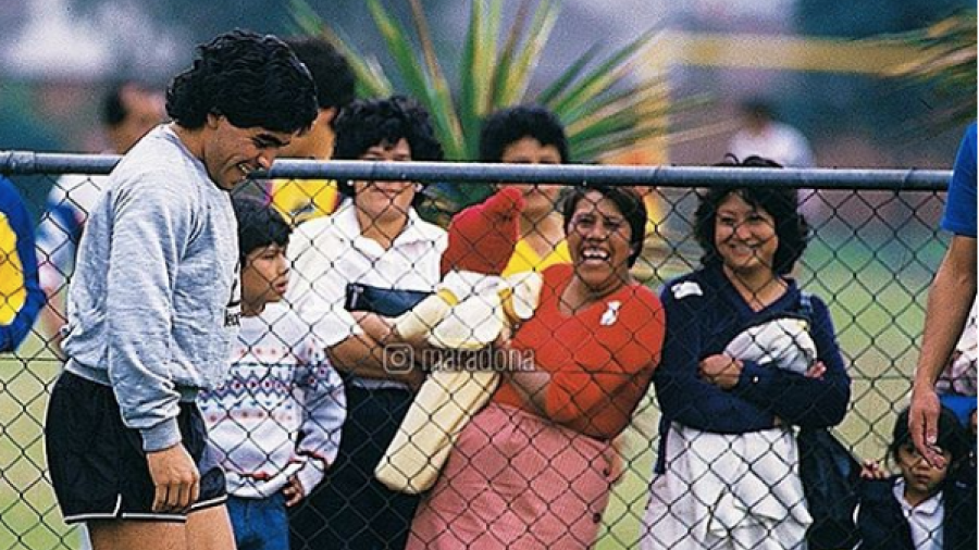 Maradona feliz por llegar a México con Dorados