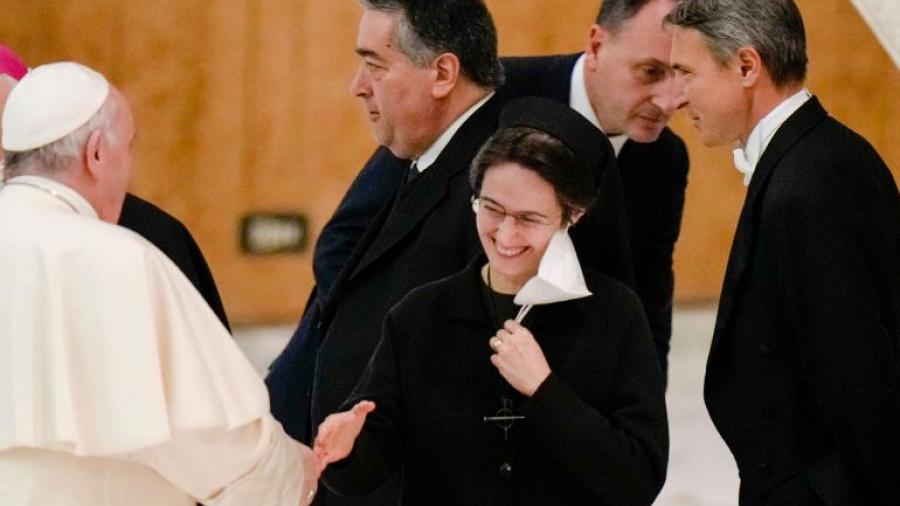 El Papa nombra a una mujer como 