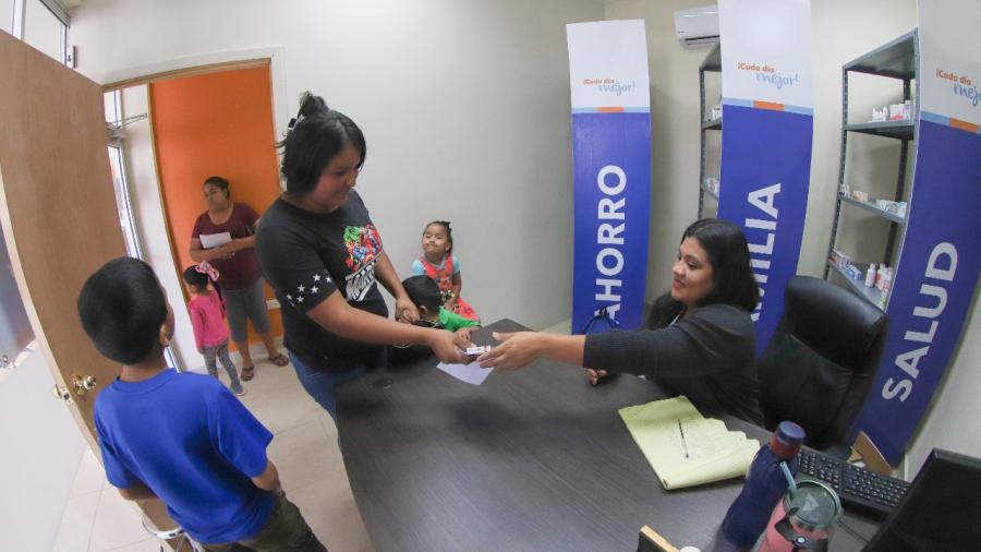 Apoyan Farmacias Nuevo Laredo la economía familiar 
