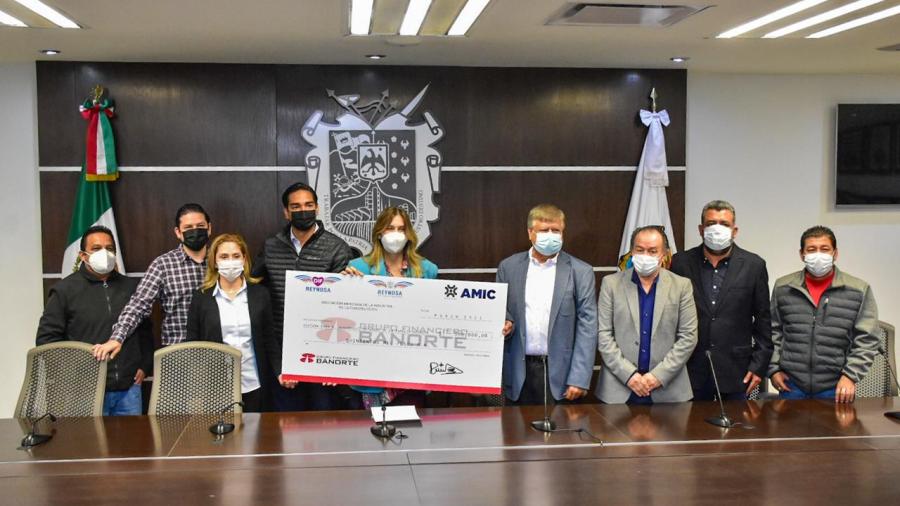 Reciben DIF Reynosa y Ayuntamiento donación de AMIC