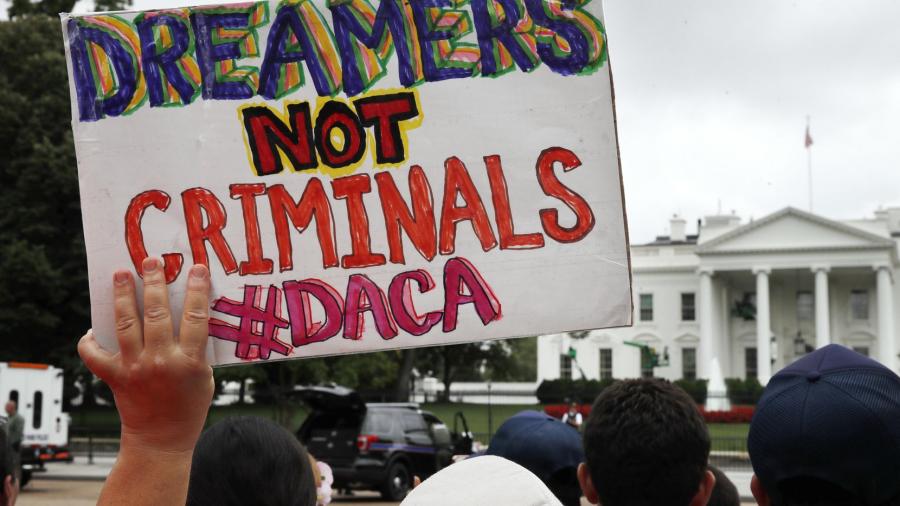 Corte de EU revisará el programa DACA