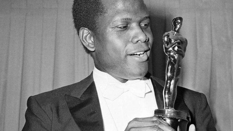 Fallece Sidney Poitier, el primer actor negro en ganar un Oscar como mejor actor