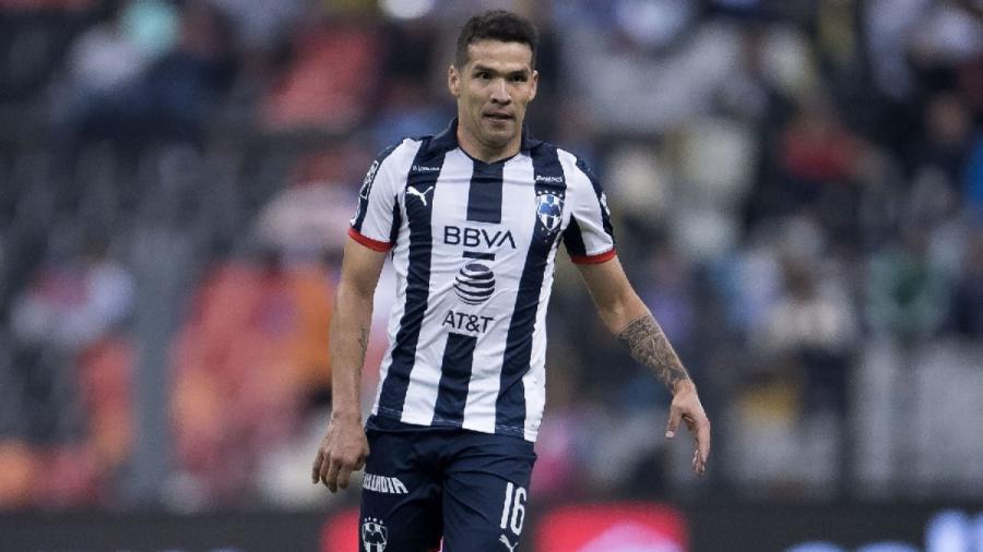¡Se queda! Celso Ortiz renueva contrato con Rayados