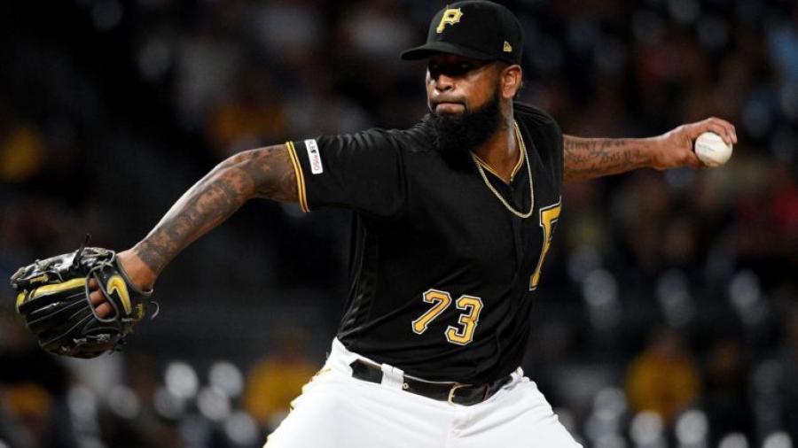  Arrestan al pitcher Felipe Vazquez por cargos sexuales