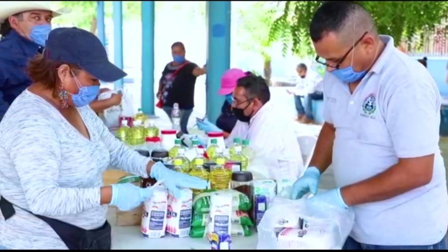 Reciben reynosenses apoyo del 50% en canasta básica