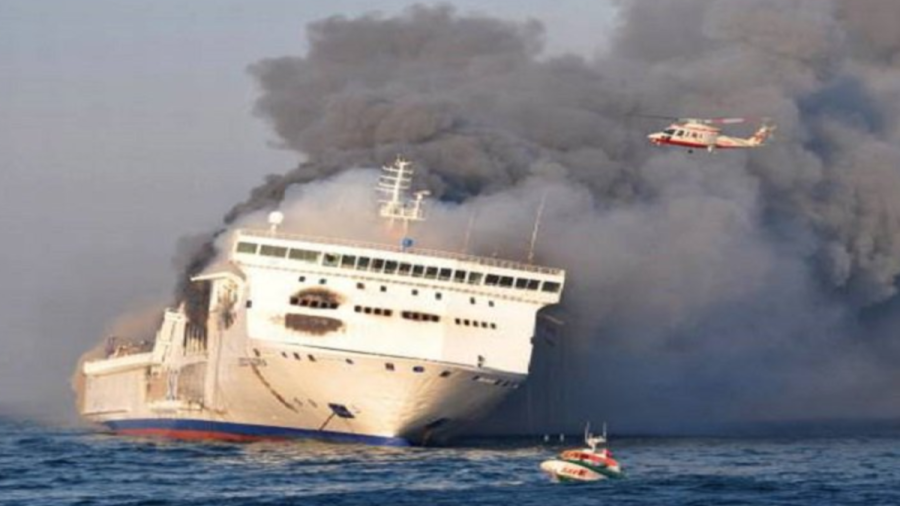 Ferry con 335 personas a bordo se incendia en el Mar Báltico