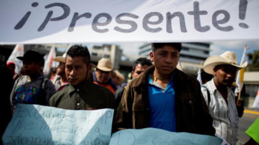 Culpan al presidente de Guatemala por muerte de 35 niñas y piden su renuncia
