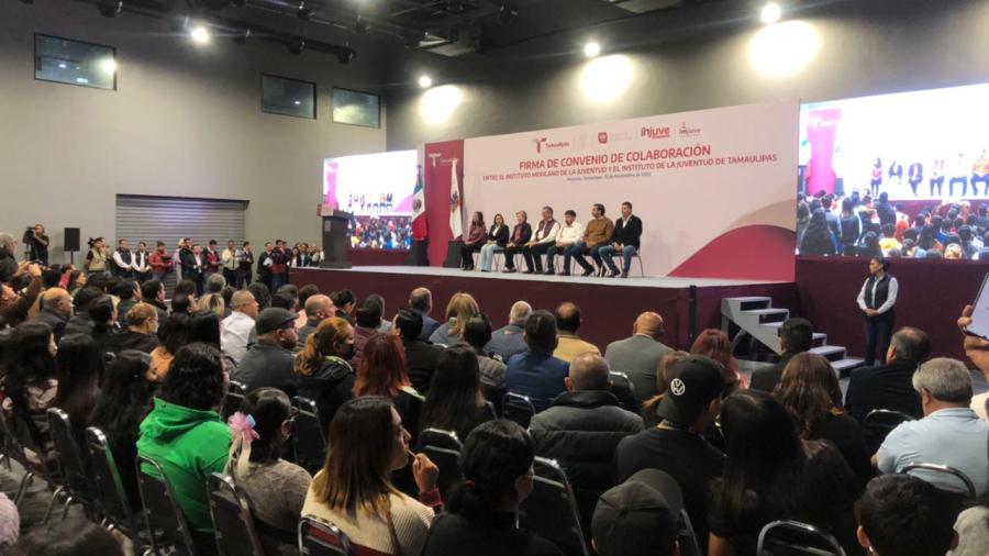 Firman convenio de colaboración para atender a jóvenes