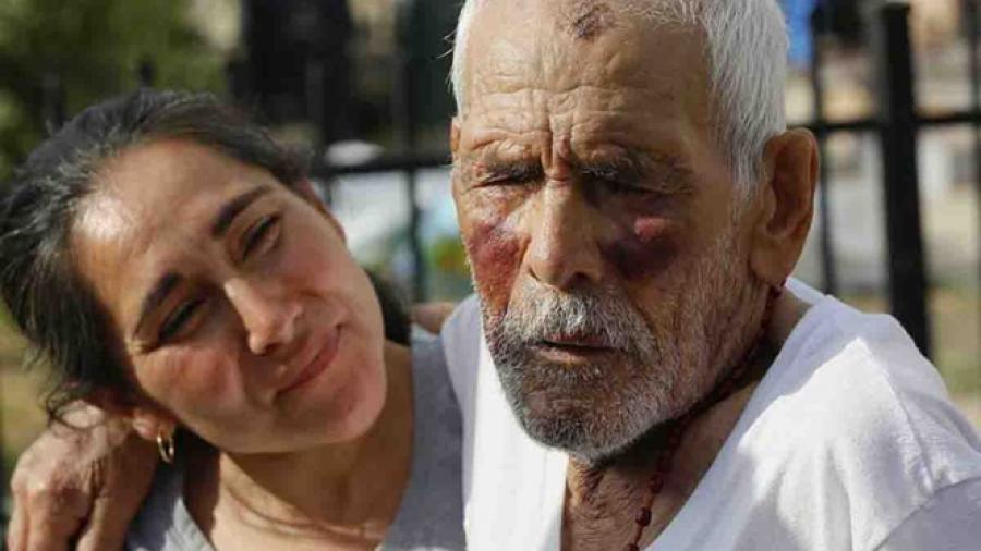 15 años de prisión a mujer que golpeó a abuelo mexicano