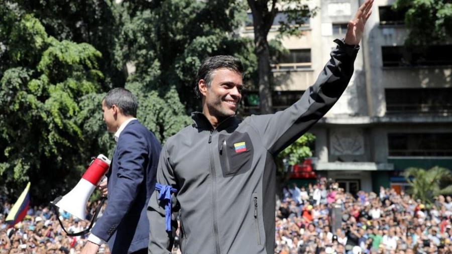 Tribunal venezolano ordena captura de Leopoldo López