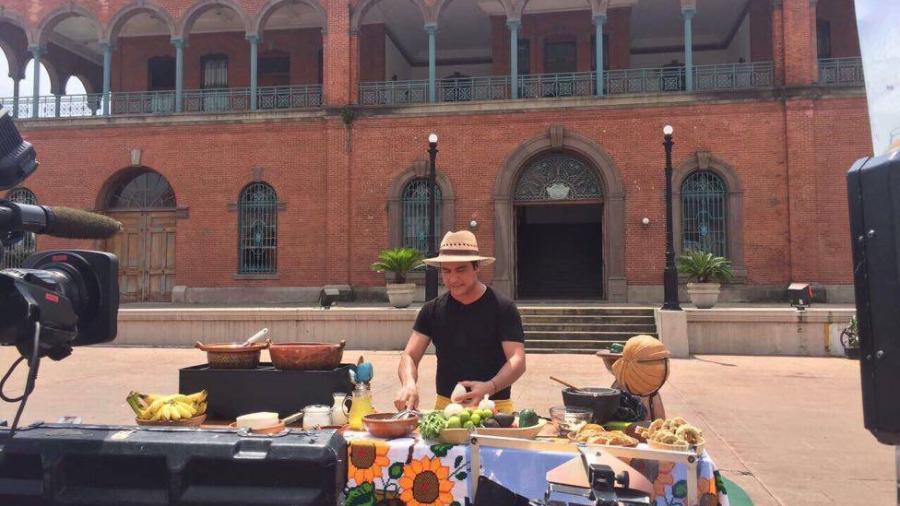 Graba Unicable programa de gastronomía en Tampico