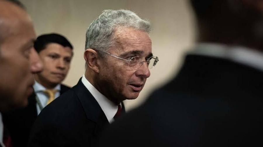 Tribunal colombiano concede libertad provisional a expresidente Álvaro Uribe