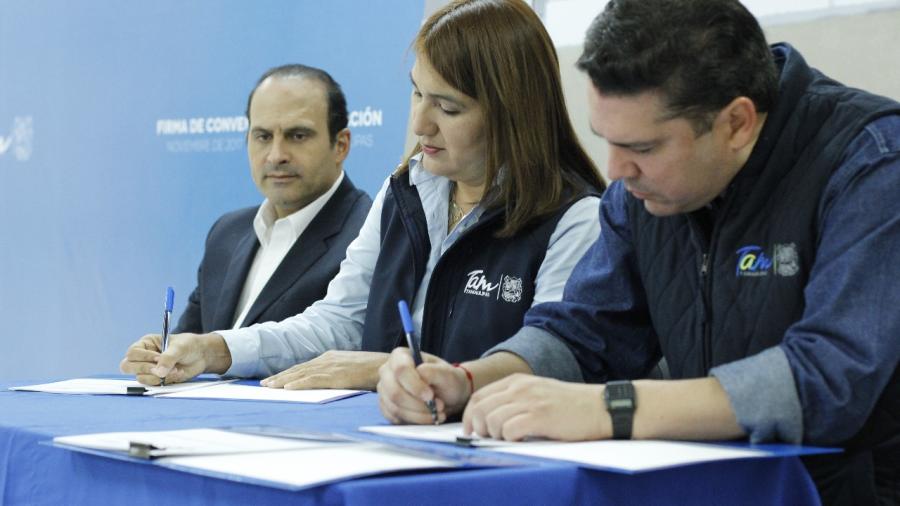 Firman Convenio de Colaboraci&oacute;n para egresados del ITACE