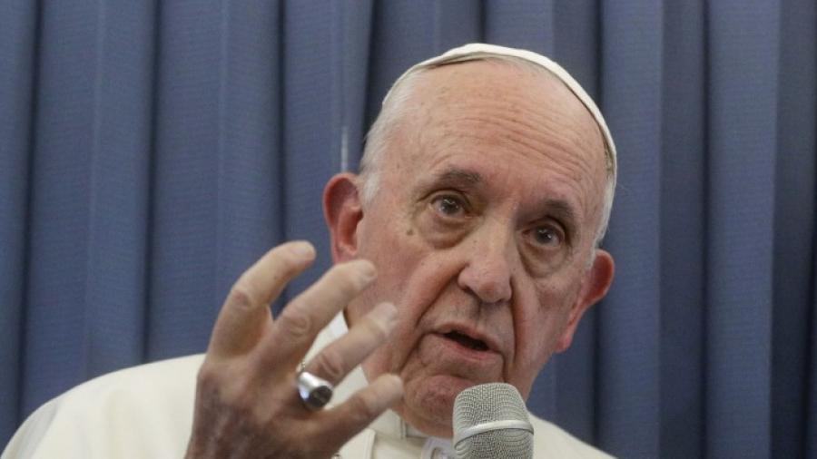 El papa recomienda psiquiatría para homosexualidad detectada en niñez